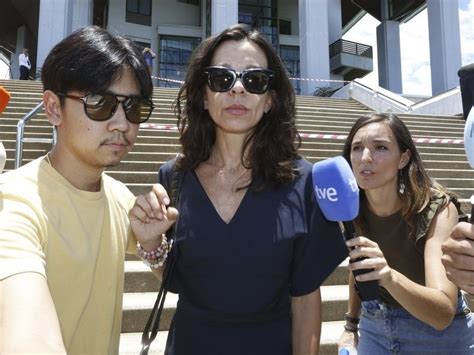 ytout|A Spanish YouTube chef gets life in prison for murder in Thailand.